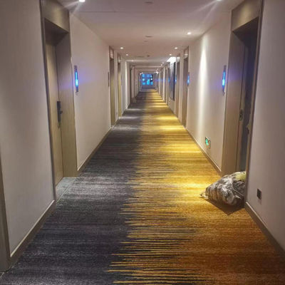 Op maat gemaakte Axminster tapijten voor Hotel Banquet Hall Patroon volgens uw ontwerp