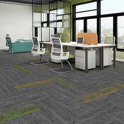 6 mm totale dikte 50x50 60x60 vierkant grootte lusstapel tapijttegels voor hotel en kantoor
