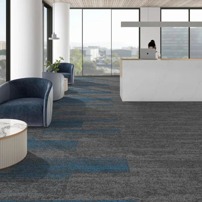 6 mm totale dikte 50x50 60x60 vierkant grootte lusstapel tapijttegels voor hotel en kantoor