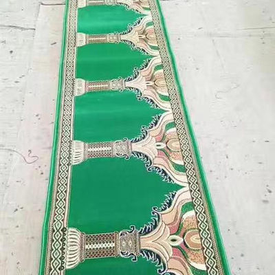 Gepersonaliseerd kleurenmoskee tapijt in traditioneel ontwerp voor Masjid decoratie