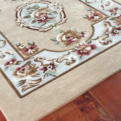 Huisgemaakte tufting witte kleuren tapijt en tapijt met custom design van wol / arcylic
