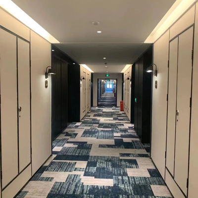 Kleur op maat Hotel Lobby Wand tot muur tapijt voor 5 sterren brandwerend Banketzaal