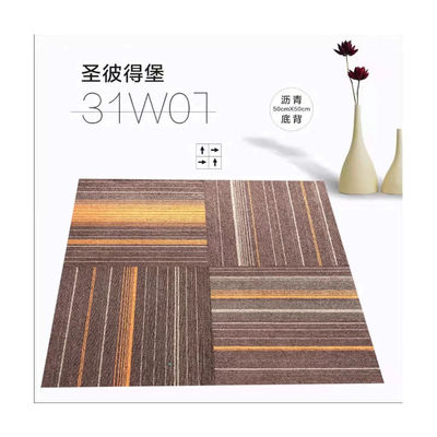 Totaal gewicht 700-750g Luxe 100% Pp tapijttegels voor thuis 50x50cm Vierkanten