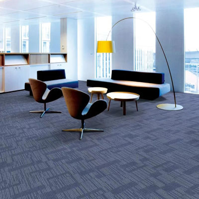 Commerciële kantoren modulaire PE rugtapijttegels 50x50 met puzzel met vierkantpatroon